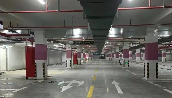 蘇州道路劃線分析，環(huán)氧地坪施工時(shí)地面油漬污垢解決的方法？